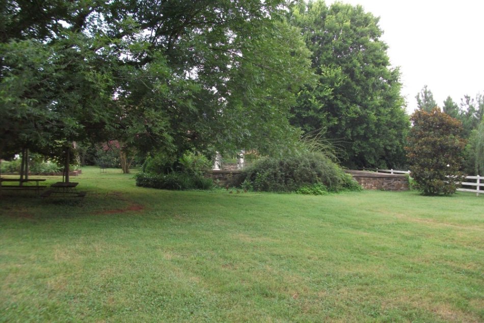 Holt House and Museum