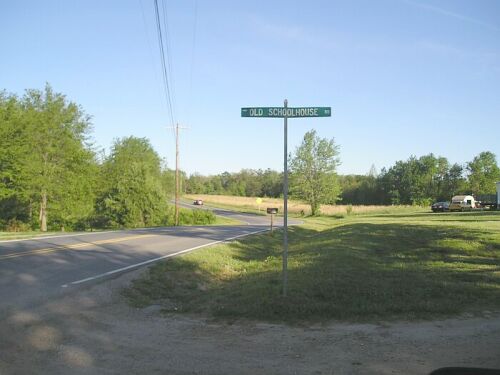 Old Schoolhouse Rd