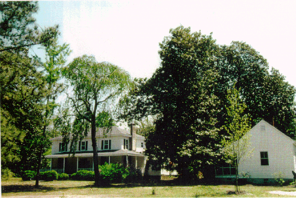 Thompson-Urquhart House